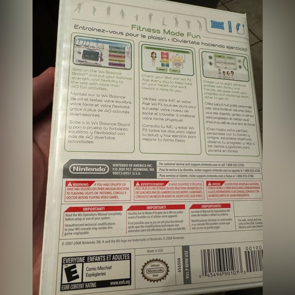 Wii Fit - Nintendo Wii - Picture 2 of 3